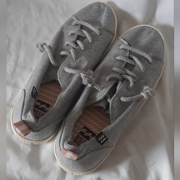 Billabong Grey Slip On Tennis Sneakers Size 9.5 - Picture 2 of 6